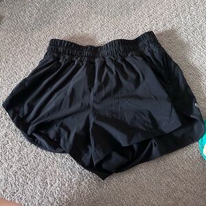 Lululemon Track That High Rise Lined Short 3” size 10 in Black